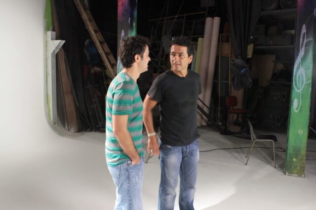 Os atores Bruno Mazzeo e Marcos Palmeira, durante participação nas gravações da campanha "É a Gota D'água + 10"