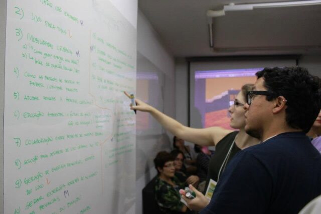 Momento de aprendizado na Rio Sustainability Jam