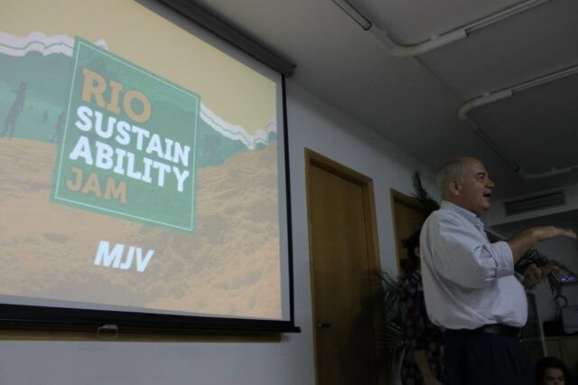 Momento de palestra na Rio Sustainability Jam