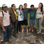 Uma foto enquanto a equipe usufrui da paisagem cenográfica.