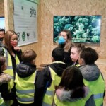 O estande que Uma Gota No Oceano ocupou na Zona Verde atraiu atenção de jornalistas, pesquisadores e até crianças