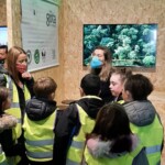 O estande que Uma Gota No Oceano ocupou na Zona Verde atraiu atenção de jornalistas, pesquisadores e até crianças